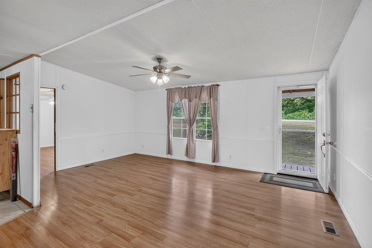 1859 QUICKSBURG RD, QUICKSBURG, Virginia 22847, 4 Bedrooms Bedrooms, ,2 BathroomsBathrooms,Residential,1859 QUICKSBURG RD,678838 MLS # 678838