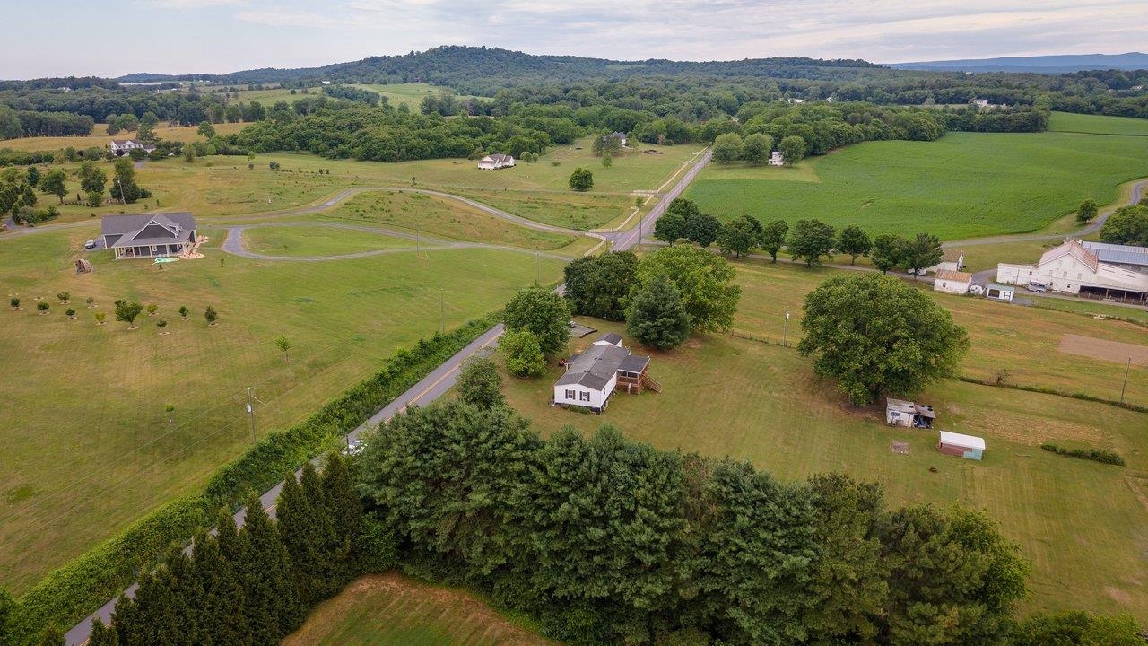 1859 QUICKSBURG RD, QUICKSBURG, Virginia 22847, 4 Bedrooms Bedrooms, ,2 BathroomsBathrooms,Residential,1859 QUICKSBURG RD,678838 MLS # 678838