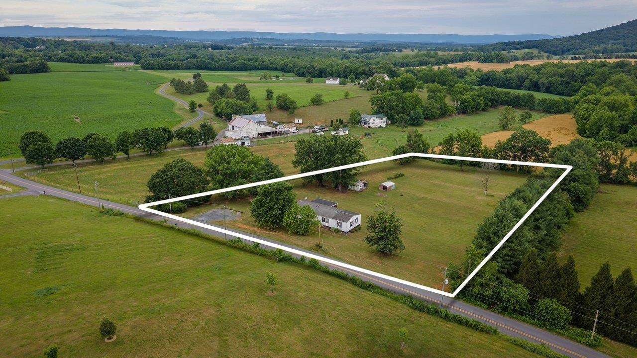 1859 QUICKSBURG RD, QUICKSBURG, Virginia 22847, 4 Bedrooms Bedrooms, ,2 BathroomsBathrooms,Residential,1859 QUICKSBURG RD,678838 MLS # 678838