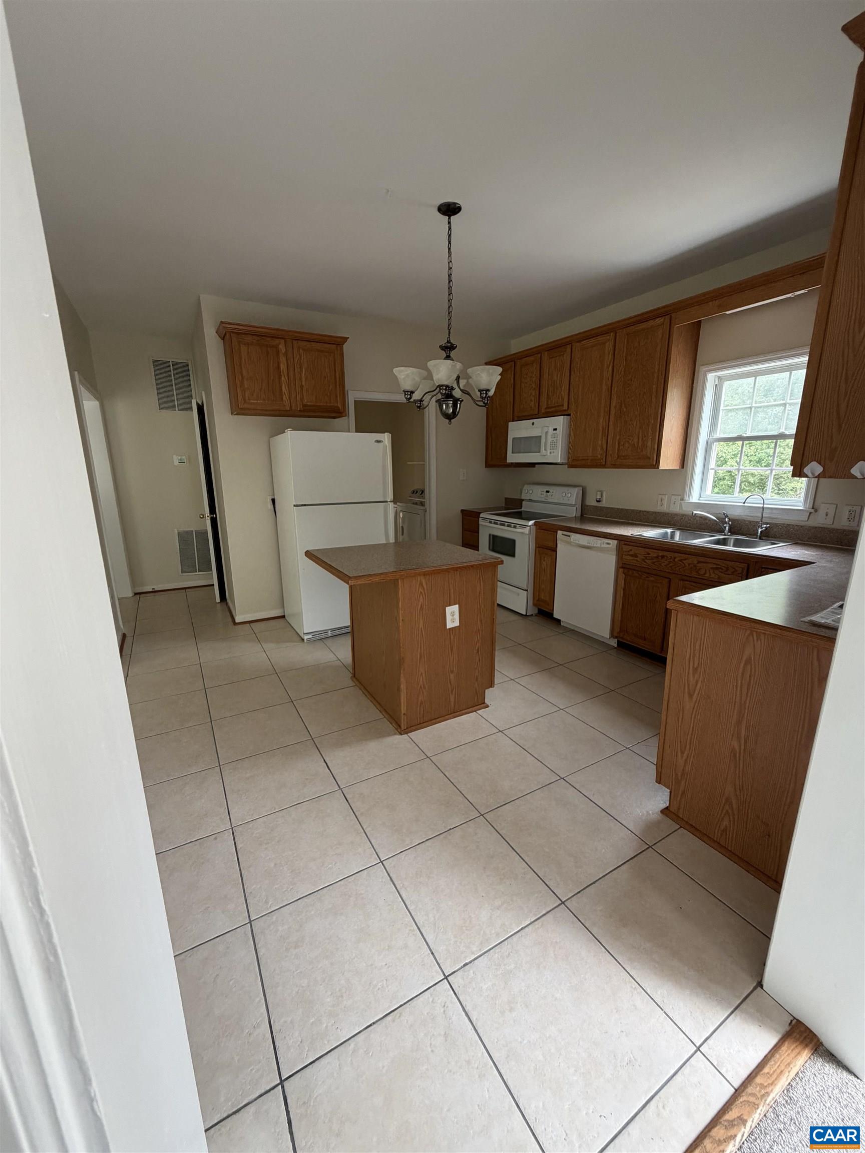 106 MOUNTAINSIDE DR, STANARDSVILLE, Virginia 22973, 4 Bedrooms Bedrooms, ,2 BathroomsBathrooms,Residential,106 MOUNTAINSIDE DR,678840 MLS # 678840