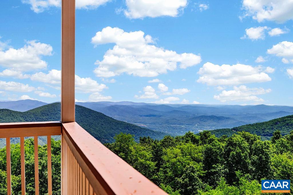 1933 HIGH RIDGE PL CONDOS, WINTERGREEN RESORT, Virginia 22967, 2 Bedrooms Bedrooms, ,2 BathroomsBathrooms,Residential,1933 HIGH RIDGE PL CONDOS,678841 MLS # 678841