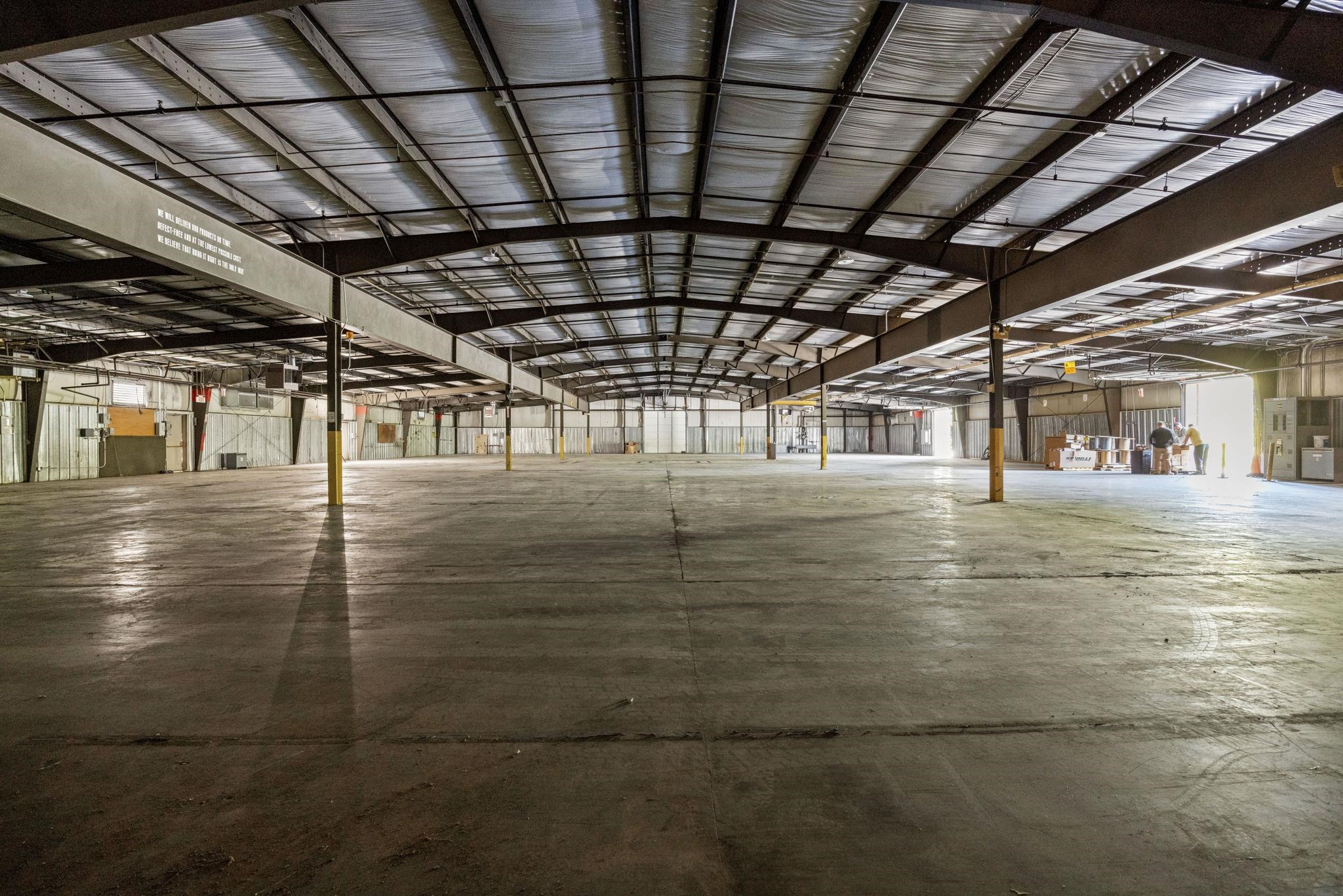 2000 S DELPHINE AVE, WAYNESBORO, Virginia 22980, ,Commercial,2000 S DELPHINE AVE,678869 MLS # 678869