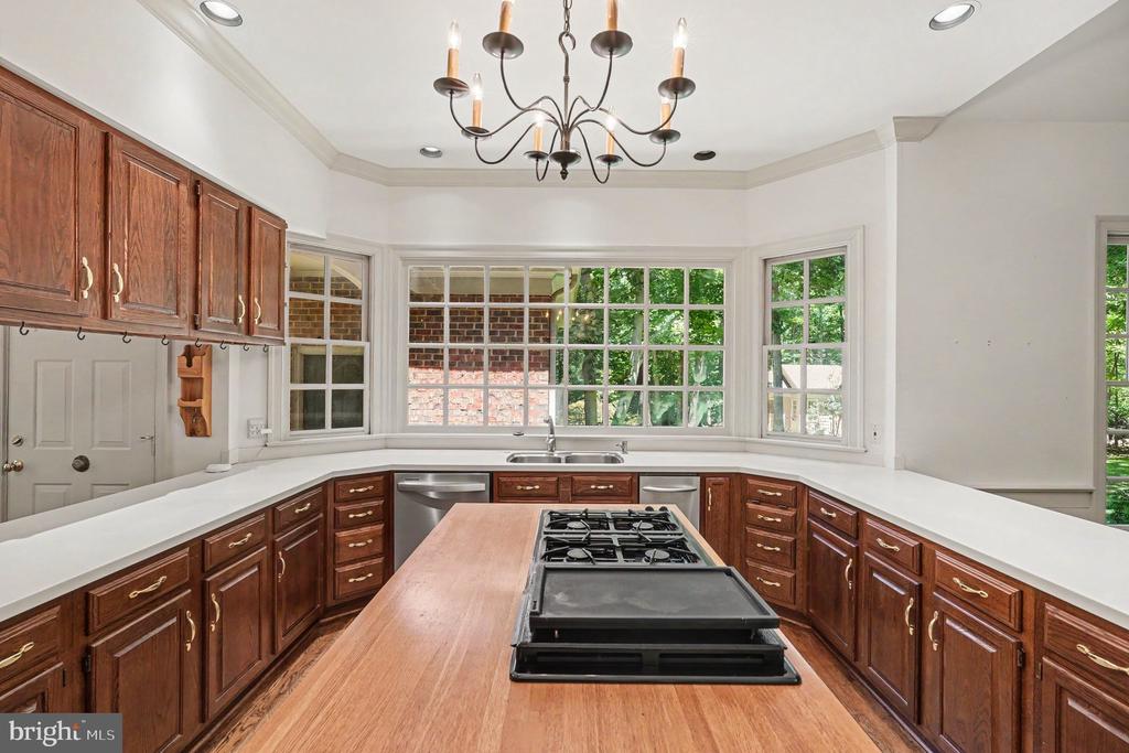 13517 5TH CORPS LN, FREDERICKSBURG, Virginia 22407, 4 Bedrooms Bedrooms, ,4 BathroomsBathrooms,Residential,13517 5TH CORPS LN,VASP2042614 MLS # VASP2042614