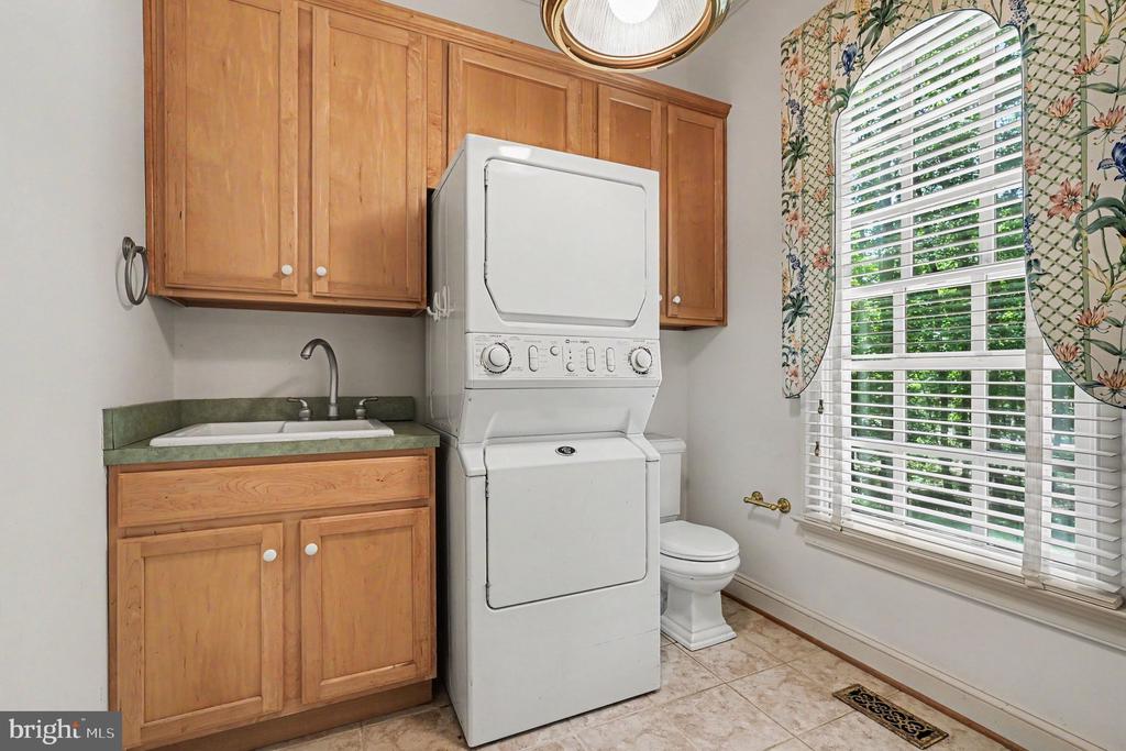 13517 5TH CORPS LN, FREDERICKSBURG, Virginia 22407, 4 Bedrooms Bedrooms, ,4 BathroomsBathrooms,Residential,13517 5TH CORPS LN,VASP2042614 MLS # VASP2042614