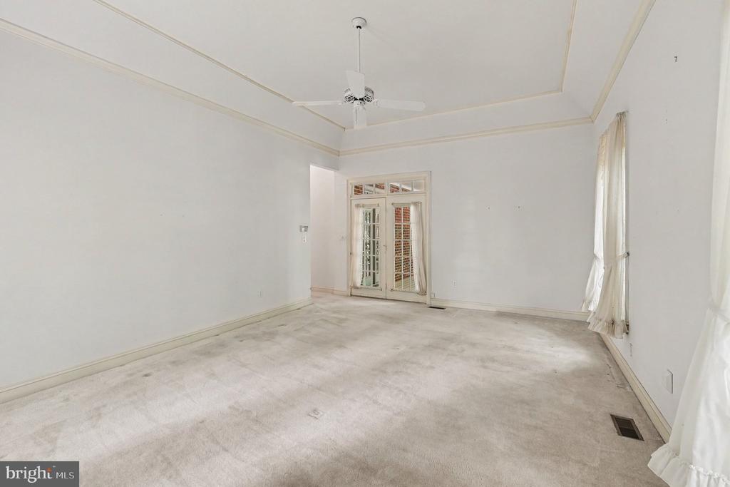 13517 5TH CORPS LN, FREDERICKSBURG, Virginia 22407, 4 Bedrooms Bedrooms, ,4 BathroomsBathrooms,Residential,13517 5TH CORPS LN,VASP2042614 MLS # VASP2042614