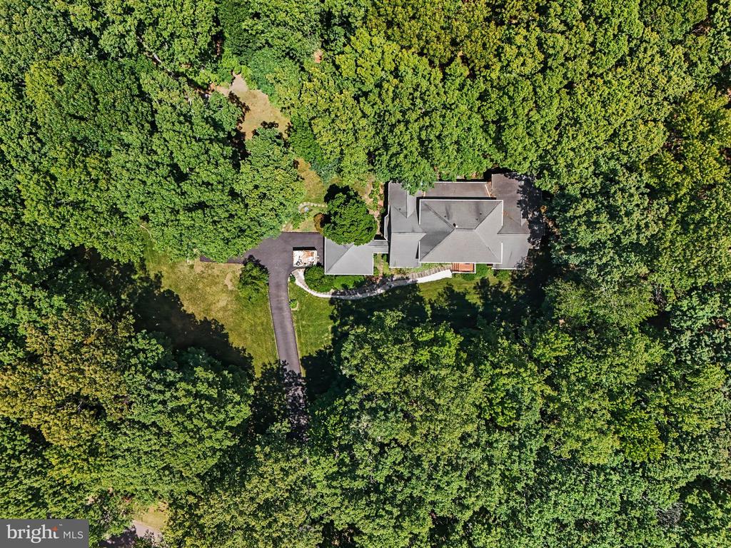 13517 5TH CORPS LN, FREDERICKSBURG, Virginia 22407, 4 Bedrooms Bedrooms, ,4 BathroomsBathrooms,Residential,13517 5TH CORPS LN,VASP2042614 MLS # VASP2042614