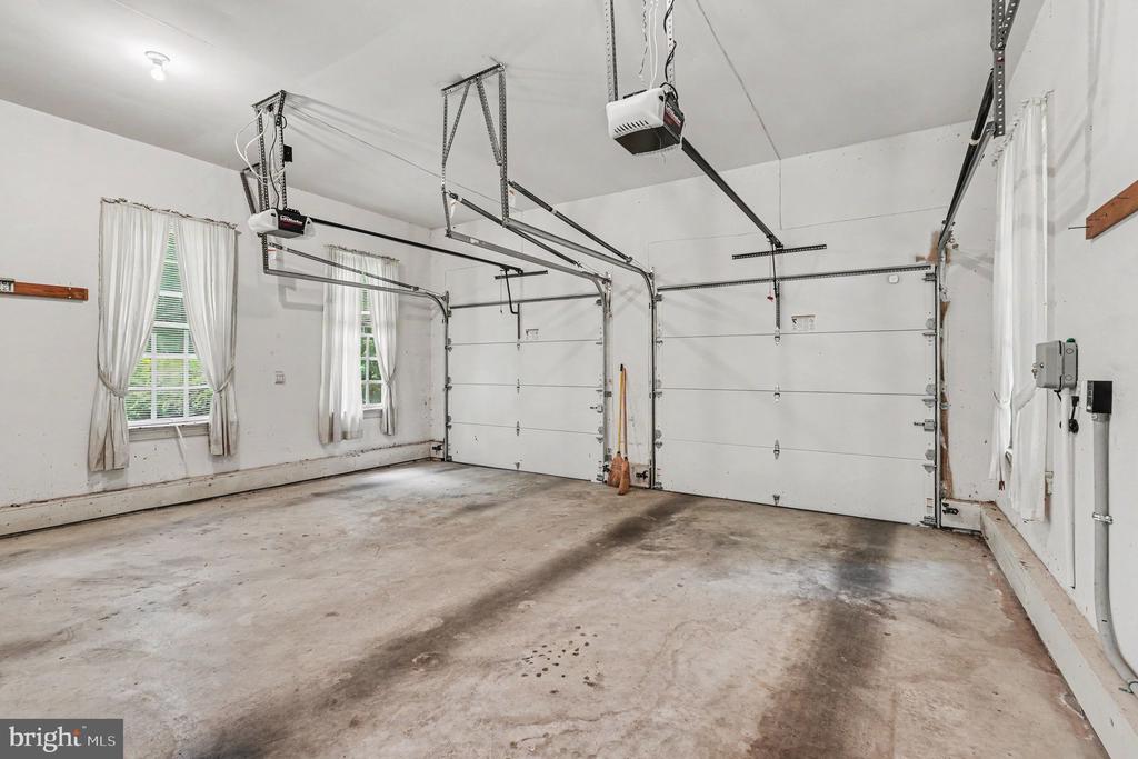 13517 5TH CORPS LN, FREDERICKSBURG, Virginia 22407, 4 Bedrooms Bedrooms, ,4 BathroomsBathrooms,Residential,13517 5TH CORPS LN,VASP2042614 MLS # VASP2042614