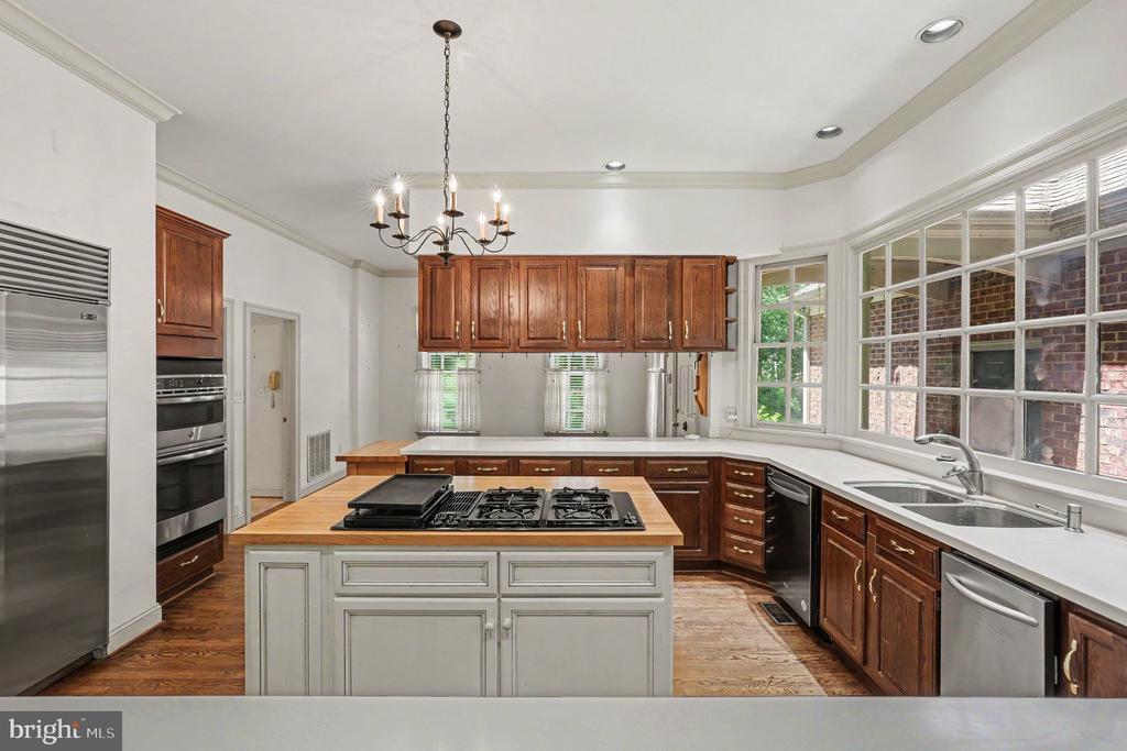 13517 5TH CORPS LN, FREDERICKSBURG, Virginia 22407, 4 Bedrooms Bedrooms, ,4 BathroomsBathrooms,Residential,13517 5TH CORPS LN,VASP2042614 MLS # VASP2042614