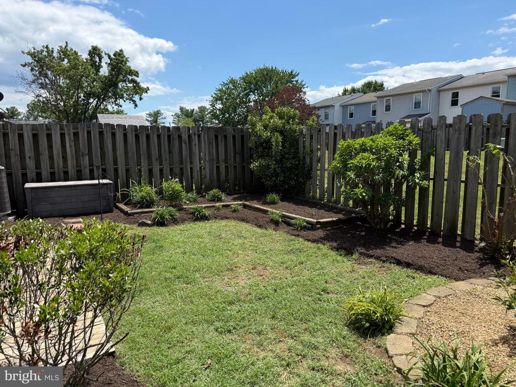 5124 PECAN DR, FREDERICKSBURG, Virginia 22407, 2 Bedrooms Bedrooms, ,1 BathroomBathrooms,Residential,BREEZEWOOD,5124 PECAN DR,VASP2042804 MLS # VASP2042804