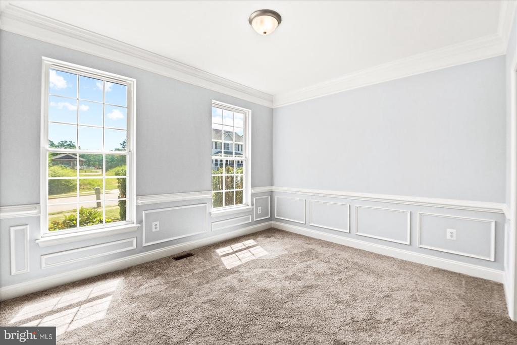 9912 HOLLAND MEADOWS CT, FREDERICKSBURG, Virginia 22408, 6 Bedrooms Bedrooms, ,4 BathroomsBathrooms,Residential,9912 HOLLAND MEADOWS CT,VASP2042824 MLS # VASP2042824