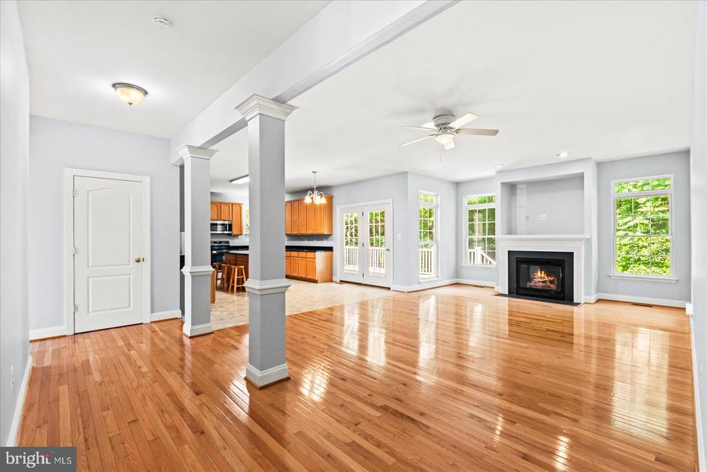 9912 HOLLAND MEADOWS CT, FREDERICKSBURG, Virginia 22408, 6 Bedrooms Bedrooms, ,4 BathroomsBathrooms,Residential,9912 HOLLAND MEADOWS CT,VASP2042824 MLS # VASP2042824