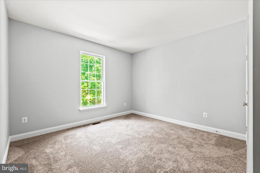 9912 HOLLAND MEADOWS CT, FREDERICKSBURG, Virginia 22408, 6 Bedrooms Bedrooms, ,4 BathroomsBathrooms,Residential,9912 HOLLAND MEADOWS CT,VASP2042824 MLS # VASP2042824