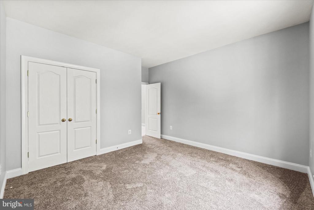 9912 HOLLAND MEADOWS CT, FREDERICKSBURG, Virginia 22408, 6 Bedrooms Bedrooms, ,4 BathroomsBathrooms,Residential,9912 HOLLAND MEADOWS CT,VASP2042824 MLS # VASP2042824