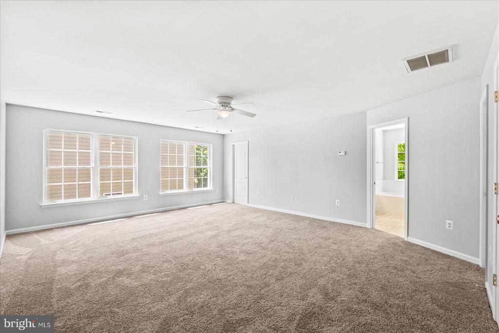 9912 HOLLAND MEADOWS CT, FREDERICKSBURG, Virginia 22408, 6 Bedrooms Bedrooms, ,4 BathroomsBathrooms,Residential,9912 HOLLAND MEADOWS CT,VASP2042824 MLS # VASP2042824
