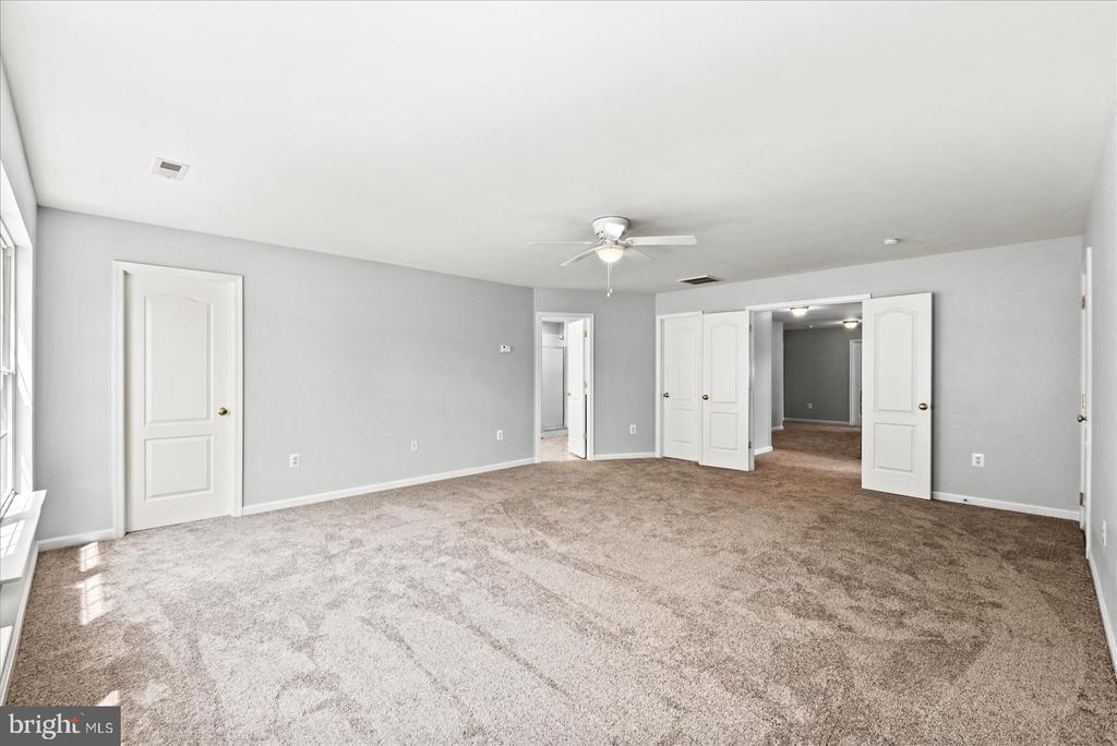 9912 HOLLAND MEADOWS CT, FREDERICKSBURG, Virginia 22408, 6 Bedrooms Bedrooms, ,4 BathroomsBathrooms,Residential,9912 HOLLAND MEADOWS CT,VASP2042824 MLS # VASP2042824