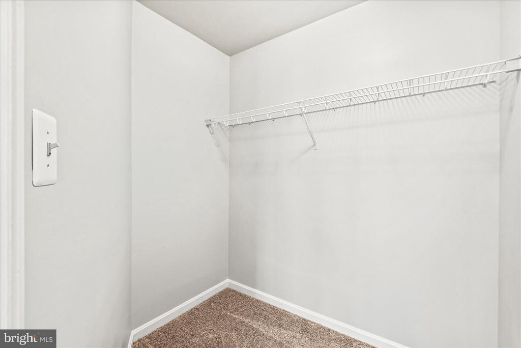 9912 HOLLAND MEADOWS CT, FREDERICKSBURG, Virginia 22408, 6 Bedrooms Bedrooms, ,4 BathroomsBathrooms,Residential,9912 HOLLAND MEADOWS CT,VASP2042824 MLS # VASP2042824