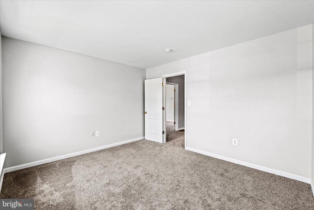 9912 HOLLAND MEADOWS CT, FREDERICKSBURG, Virginia 22408, 6 Bedrooms Bedrooms, ,4 BathroomsBathrooms,Residential,9912 HOLLAND MEADOWS CT,VASP2042824 MLS # VASP2042824