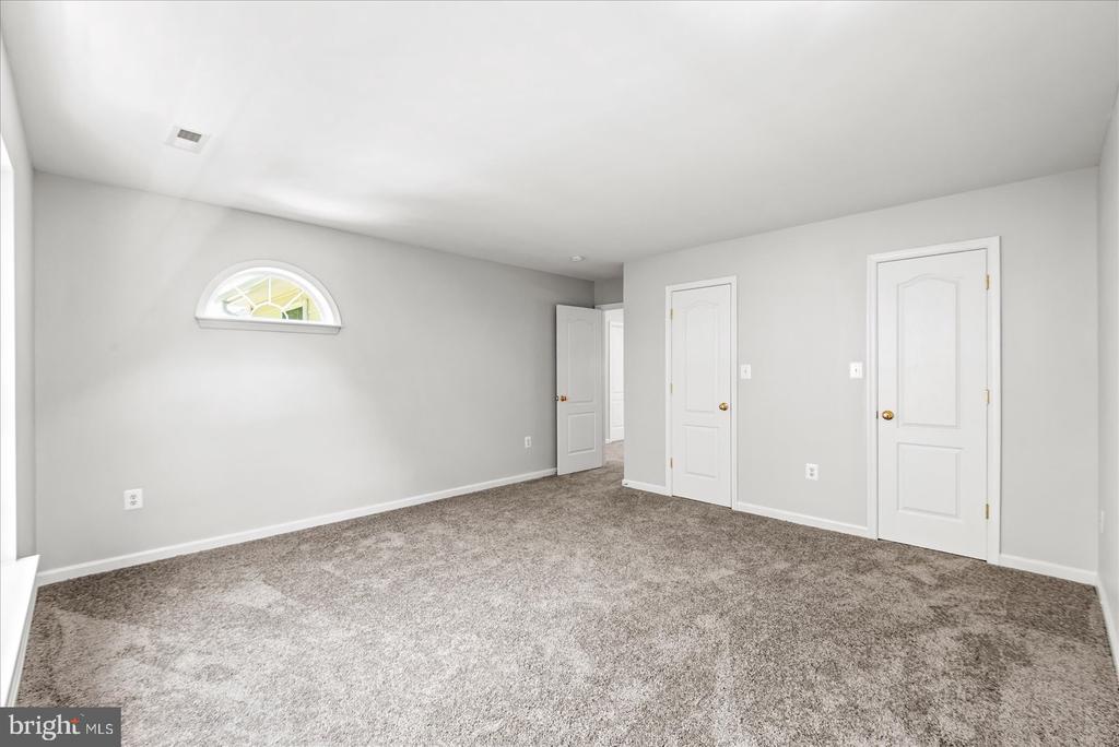 9912 HOLLAND MEADOWS CT, FREDERICKSBURG, Virginia 22408, 6 Bedrooms Bedrooms, ,4 BathroomsBathrooms,Residential,9912 HOLLAND MEADOWS CT,VASP2042824 MLS # VASP2042824