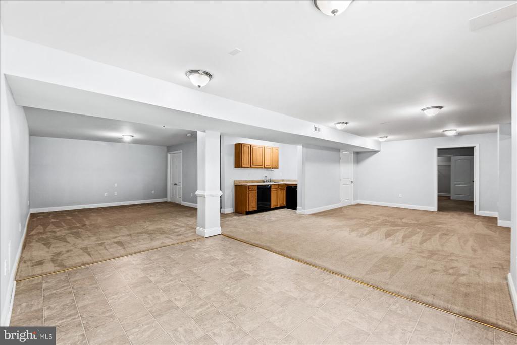 9912 HOLLAND MEADOWS CT, FREDERICKSBURG, Virginia 22408, 6 Bedrooms Bedrooms, ,4 BathroomsBathrooms,Residential,9912 HOLLAND MEADOWS CT,VASP2042824 MLS # VASP2042824