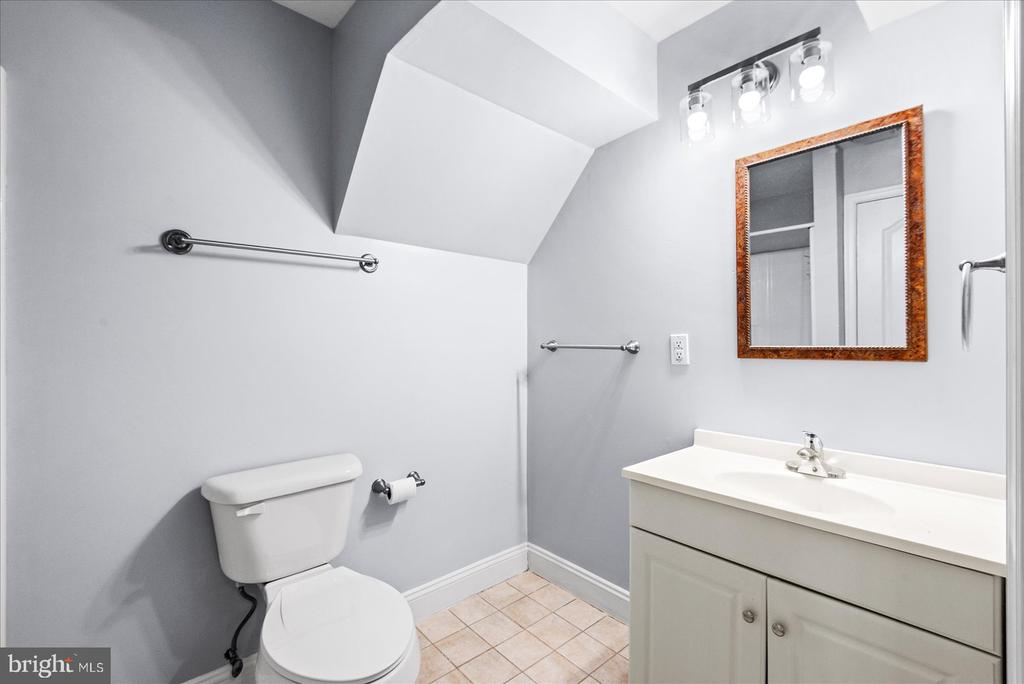 9912 HOLLAND MEADOWS CT, FREDERICKSBURG, Virginia 22408, 6 Bedrooms Bedrooms, ,4 BathroomsBathrooms,Residential,9912 HOLLAND MEADOWS CT,VASP2042824 MLS # VASP2042824