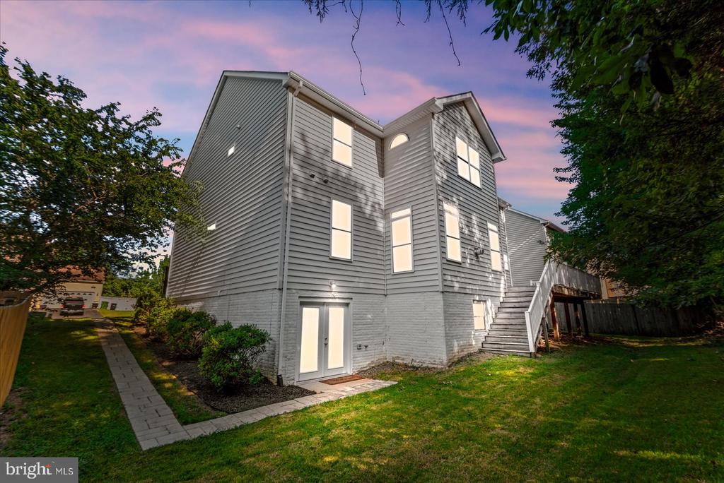 9912 HOLLAND MEADOWS CT, FREDERICKSBURG, Virginia 22408, 6 Bedrooms Bedrooms, ,4 BathroomsBathrooms,Residential,9912 HOLLAND MEADOWS CT,VASP2042824 MLS # VASP2042824