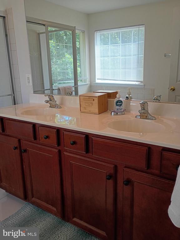 1961 CREPE MYRTLE LN, CULPEPER, Virginia 22701, 3 Bedrooms Bedrooms, ,2 BathroomsBathrooms,Residential,1961 CREPE MYRTLE LN,VACU2014070 MLS # VACU2014070