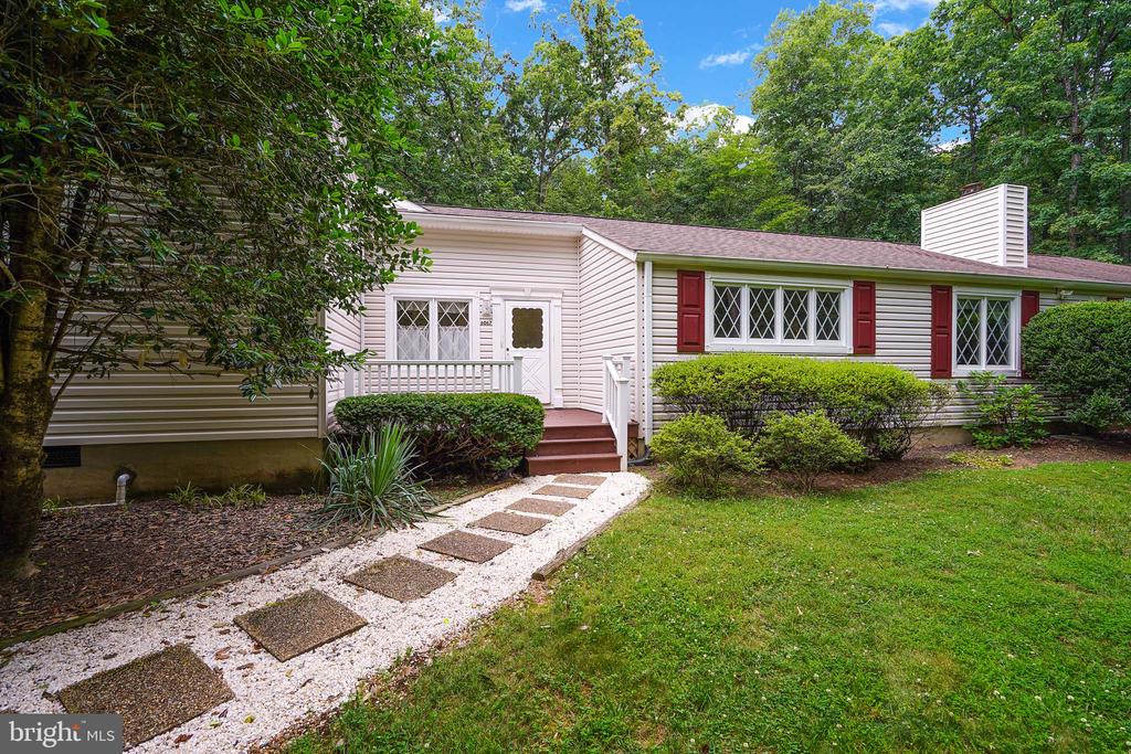 6067 PILGRIMS REST RD, BROAD RUN, Virginia 20137, 3 Bedrooms Bedrooms, ,2 BathroomsBathrooms,Residential,6067 PILGRIMS REST RD,VAFQ2022692 MLS # VAFQ2022692