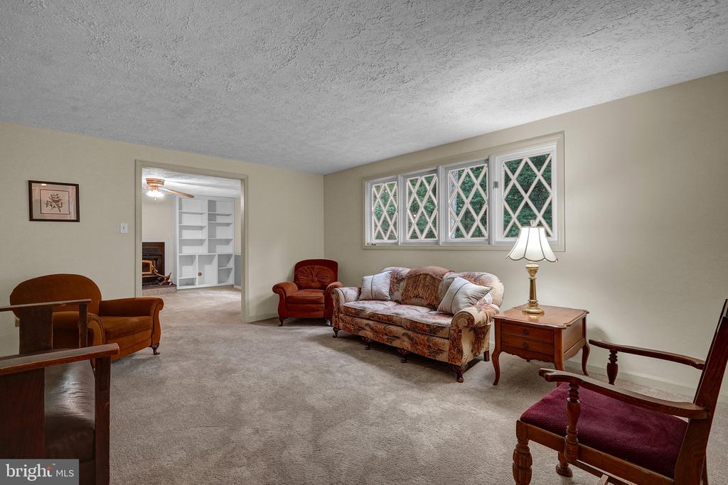 6067 PILGRIMS REST RD, BROAD RUN, Virginia 20137, 3 Bedrooms Bedrooms, ,2 BathroomsBathrooms,Residential,6067 PILGRIMS REST RD,VAFQ2022692 MLS # VAFQ2022692