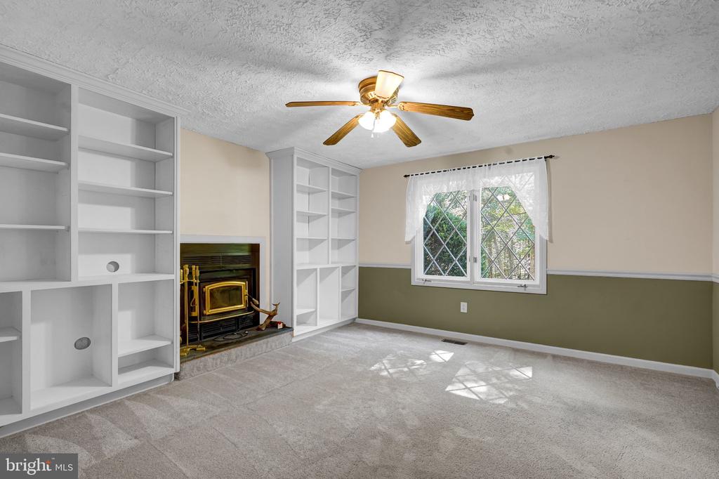 6067 PILGRIMS REST RD, BROAD RUN, Virginia 20137, 3 Bedrooms Bedrooms, ,2 BathroomsBathrooms,Residential,6067 PILGRIMS REST RD,VAFQ2022692 MLS # VAFQ2022692