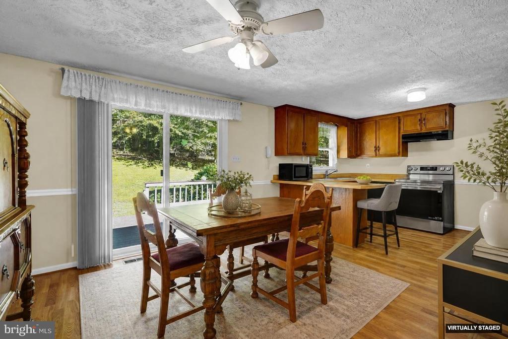 6067 PILGRIMS REST RD, BROAD RUN, Virginia 20137, 3 Bedrooms Bedrooms, ,2 BathroomsBathrooms,Residential,6067 PILGRIMS REST RD,VAFQ2022692 MLS # VAFQ2022692