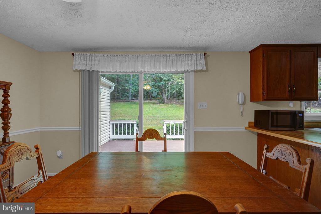 6067 PILGRIMS REST RD, BROAD RUN, Virginia 20137, 3 Bedrooms Bedrooms, ,2 BathroomsBathrooms,Residential,6067 PILGRIMS REST RD,VAFQ2022692 MLS # VAFQ2022692