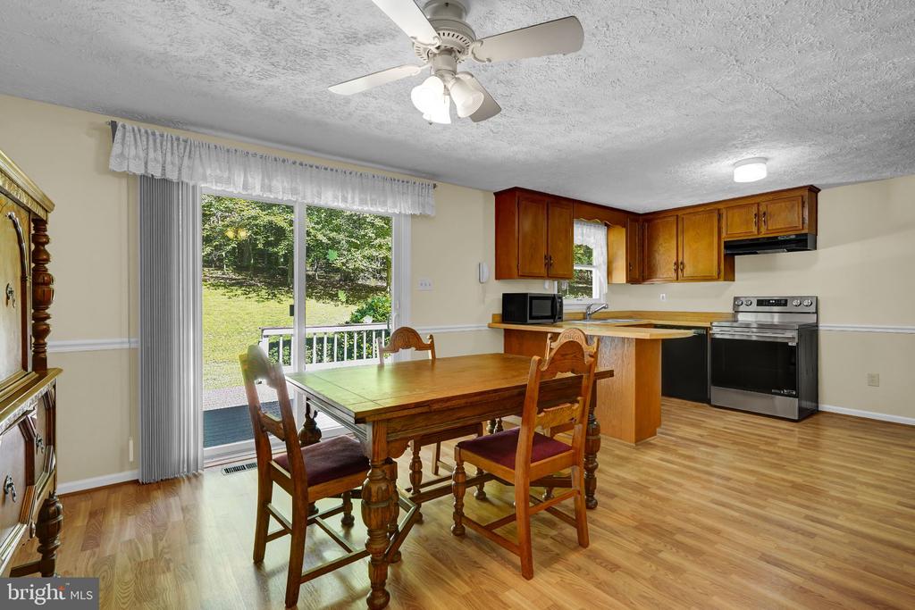 6067 PILGRIMS REST RD, BROAD RUN, Virginia 20137, 3 Bedrooms Bedrooms, ,2 BathroomsBathrooms,Residential,6067 PILGRIMS REST RD,VAFQ2022692 MLS # VAFQ2022692