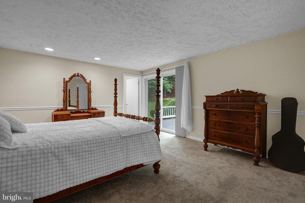 6067 PILGRIMS REST RD, BROAD RUN, Virginia 20137, 3 Bedrooms Bedrooms, ,2 BathroomsBathrooms,Residential,6067 PILGRIMS REST RD,VAFQ2022692 MLS # VAFQ2022692