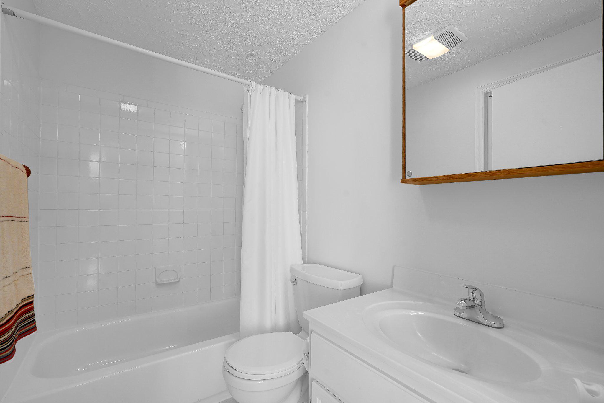 6067 PILGRIMS REST RD, BROAD RUN, Virginia 20137, 3 Bedrooms Bedrooms, ,2 BathroomsBathrooms,Residential,6067 PILGRIMS REST RD,VAFQ2022692 MLS # VAFQ2022692