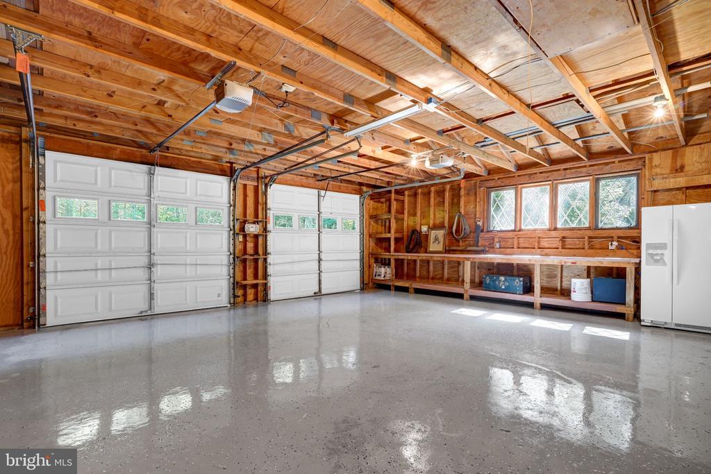 6067 PILGRIMS REST RD, BROAD RUN, Virginia 20137, 3 Bedrooms Bedrooms, ,2 BathroomsBathrooms,Residential,6067 PILGRIMS REST RD,VAFQ2022692 MLS # VAFQ2022692