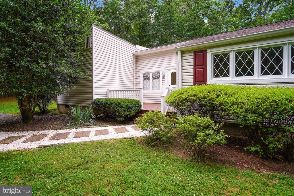 6067 PILGRIMS REST RD, BROAD RUN, Virginia 20137, 3 Bedrooms Bedrooms, ,2 BathroomsBathrooms,Residential,6067 PILGRIMS REST RD,VAFQ2022692 MLS # VAFQ2022692