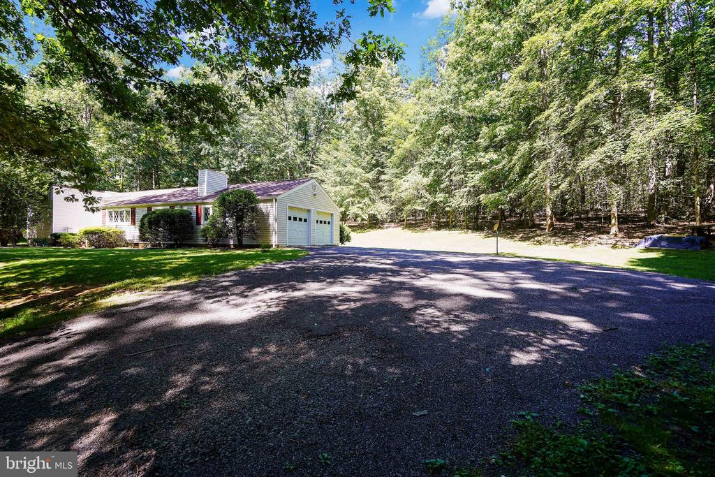 6067 PILGRIMS REST RD, BROAD RUN, Virginia 20137, 3 Bedrooms Bedrooms, ,2 BathroomsBathrooms,Residential,6067 PILGRIMS REST RD,VAFQ2022692 MLS # VAFQ2022692