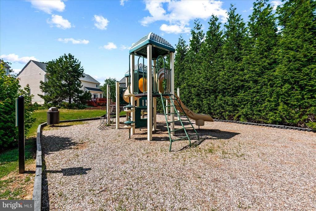 643 PELHAMS REACH DR, CULPEPER, Virginia 22701, 4 Bedrooms Bedrooms, ,3 BathroomsBathrooms,Residential,643 PELHAMS REACH DR,VACU2014110 MLS # VACU2014110