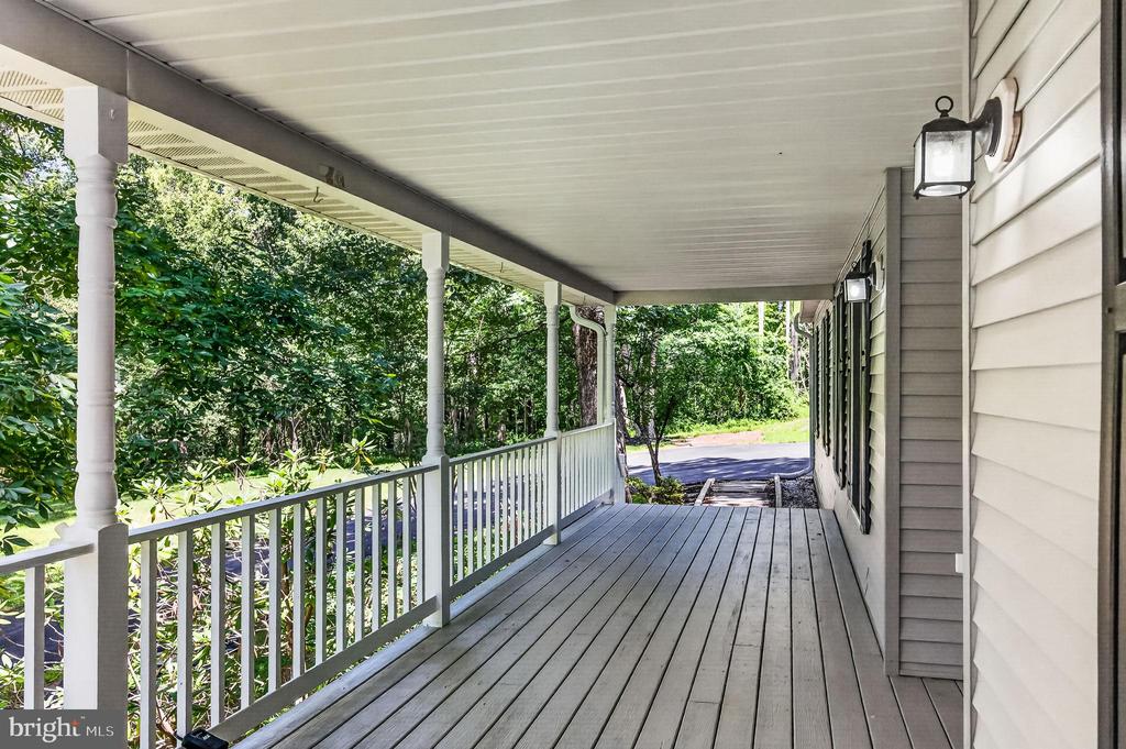 5645 COUNTRYSIDE CIR, JEFFERSONTON, Virginia 22724, 4 Bedrooms Bedrooms, ,4 BathroomsBathrooms,Residential,5645 COUNTRYSIDE CIR,VACU2014118 MLS # VACU2014118