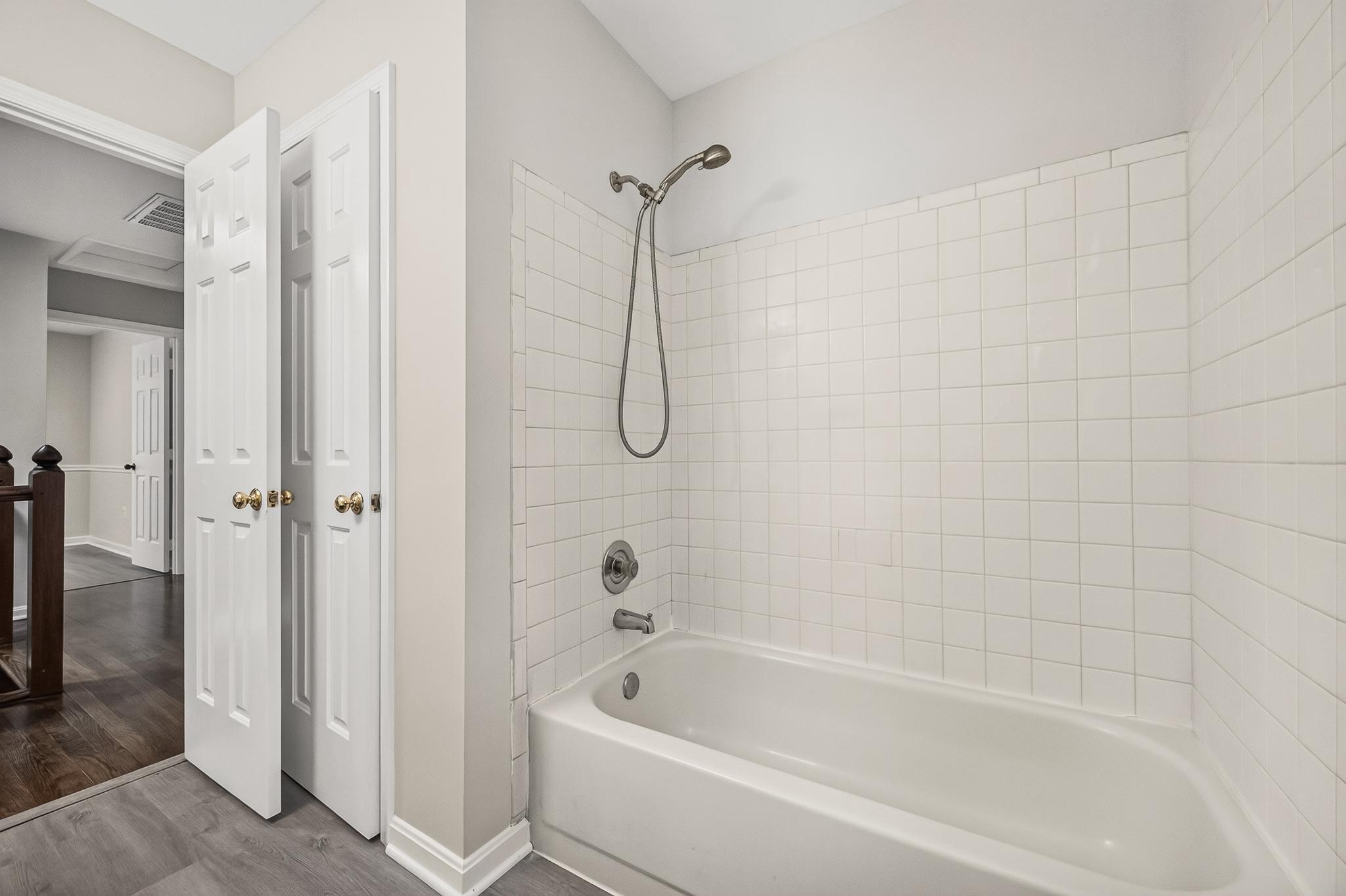 5645 COUNTRYSIDE CIR, JEFFERSONTON, Virginia 22724, 4 Bedrooms Bedrooms, ,4 BathroomsBathrooms,Residential,5645 COUNTRYSIDE CIR,VACU2014118 MLS # VACU2014118