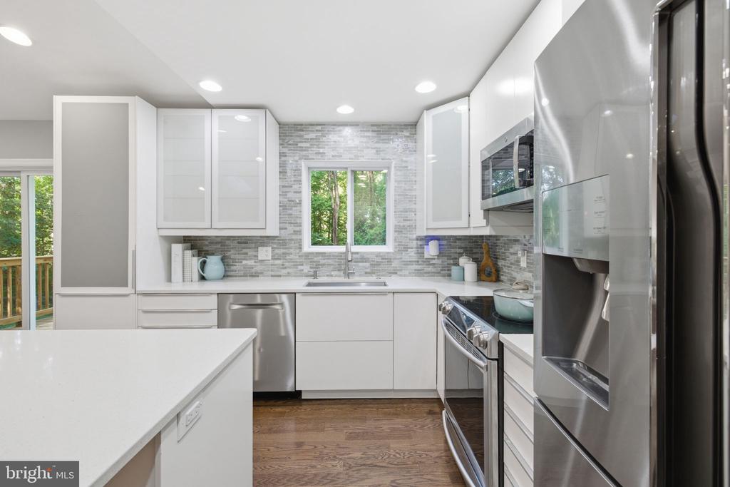7371 CROWN LN, WARRENTON, Virginia 20187, 4 Bedrooms Bedrooms, ,3 BathroomsBathrooms,Residential,7371 CROWN LN,VAFQ2022758 MLS # VAFQ2022758
