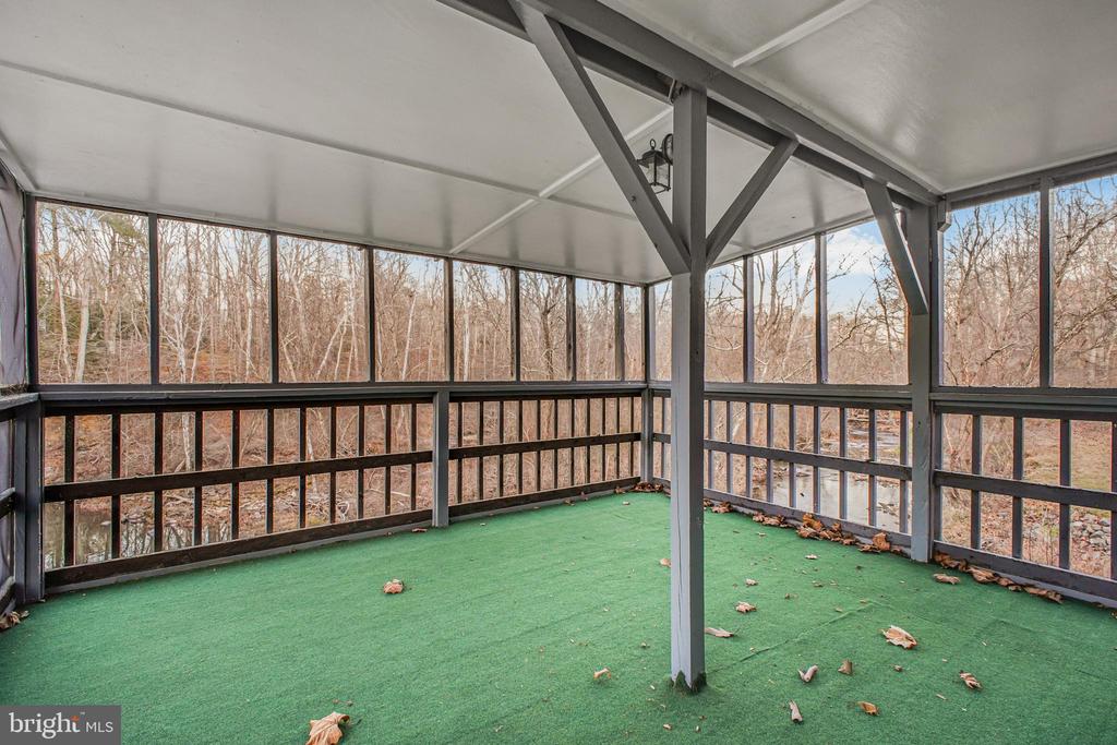 6908 ROXBURY MILL RD, SPOTSYLVANIA, Virginia 22551, 7 Bedrooms Bedrooms, ,5 BathroomsBathrooms,Residential,6908 ROXBURY MILL RD,VASP2043256 MLS # VASP2043256