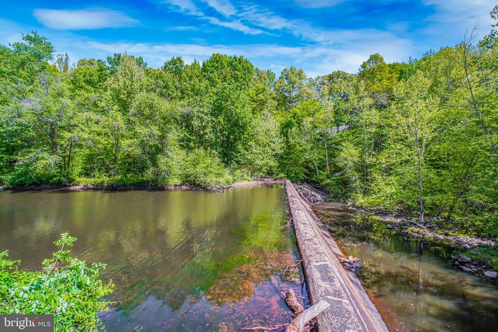 6908 ROXBURY MILL RD, SPOTSYLVANIA, Virginia 22551, 7 Bedrooms Bedrooms, ,5 BathroomsBathrooms,Residential,6908 ROXBURY MILL RD,VASP2043256 MLS # VASP2043256
