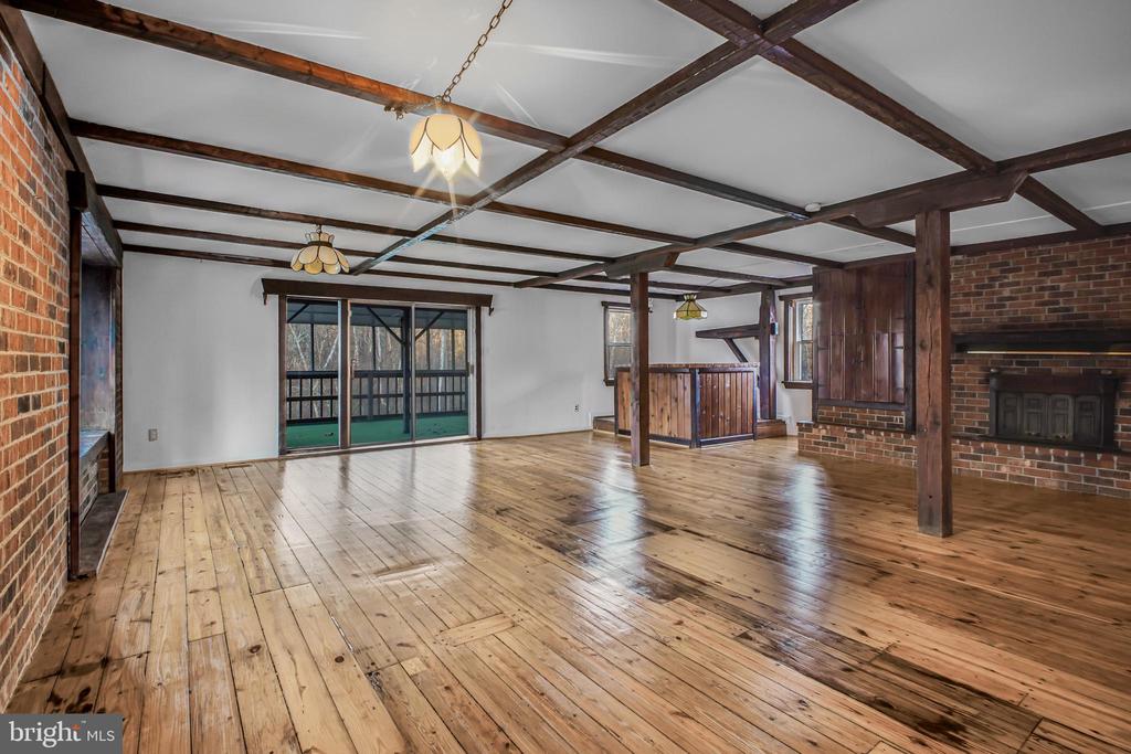6908 ROXBURY MILL RD, SPOTSYLVANIA, Virginia 22551, 7 Bedrooms Bedrooms, ,5 BathroomsBathrooms,Residential,6908 ROXBURY MILL RD,VASP2043256 MLS # VASP2043256