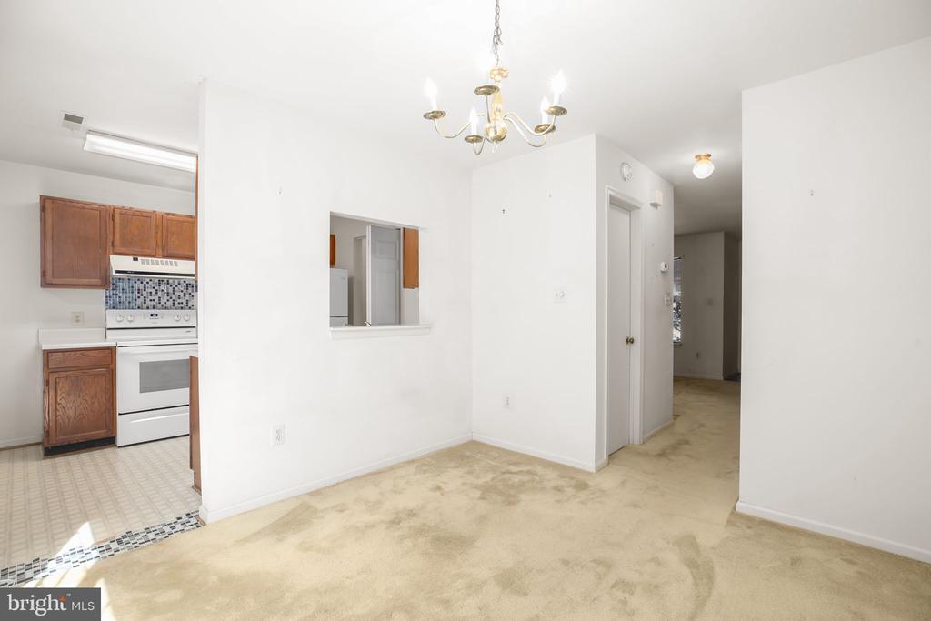 11203 SALEM VILLAGE DR, FREDERICKSBURG, Virginia 22407, 2 Bedrooms Bedrooms, ,2 BathroomsBathrooms,Residential,VILLAGESS OF SAL,11203 SALEM VILLAGE DR,VASP2043192 MLS # VASP2043192