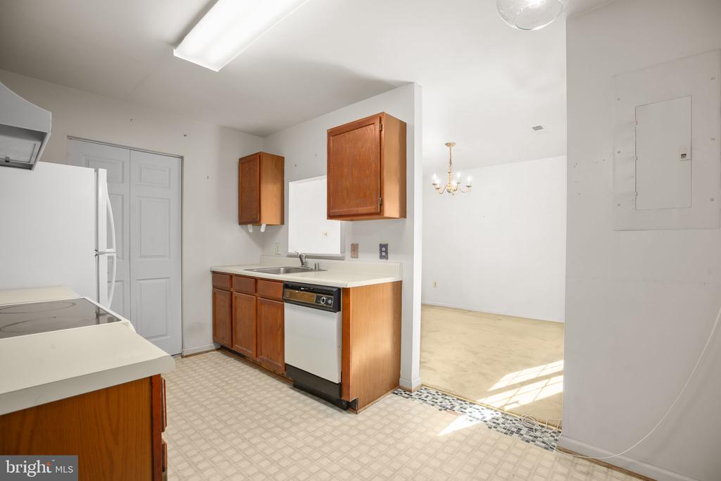 11203 SALEM VILLAGE DR, FREDERICKSBURG, Virginia 22407, 2 Bedrooms Bedrooms, ,2 BathroomsBathrooms,Residential,VILLAGESS OF SAL,11203 SALEM VILLAGE DR,VASP2043192 MLS # VASP2043192