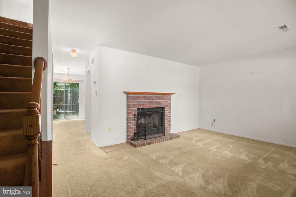 11203 SALEM VILLAGE DR, FREDERICKSBURG, Virginia 22407, 2 Bedrooms Bedrooms, ,2 BathroomsBathrooms,Residential,VILLAGESS OF SAL,11203 SALEM VILLAGE DR,VASP2043192 MLS # VASP2043192