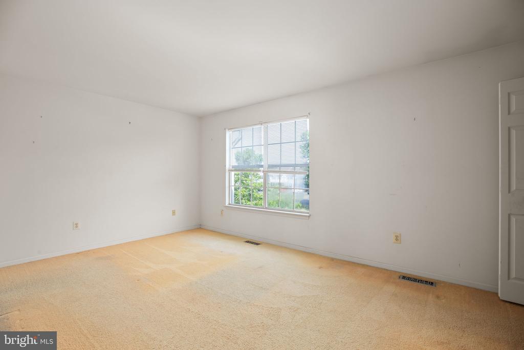 11203 SALEM VILLAGE DR, FREDERICKSBURG, Virginia 22407, 2 Bedrooms Bedrooms, ,2 BathroomsBathrooms,Residential,VILLAGESS OF SAL,11203 SALEM VILLAGE DR,VASP2043192 MLS # VASP2043192