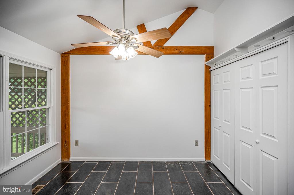 6317 LOUISIANNA RD, LOCUST GROVE, Virginia 22508, 4 Bedrooms Bedrooms, ,2 BathroomsBathrooms,Residential,6317 LOUISIANNA RD,VAOR2014552 MLS # VAOR2014552