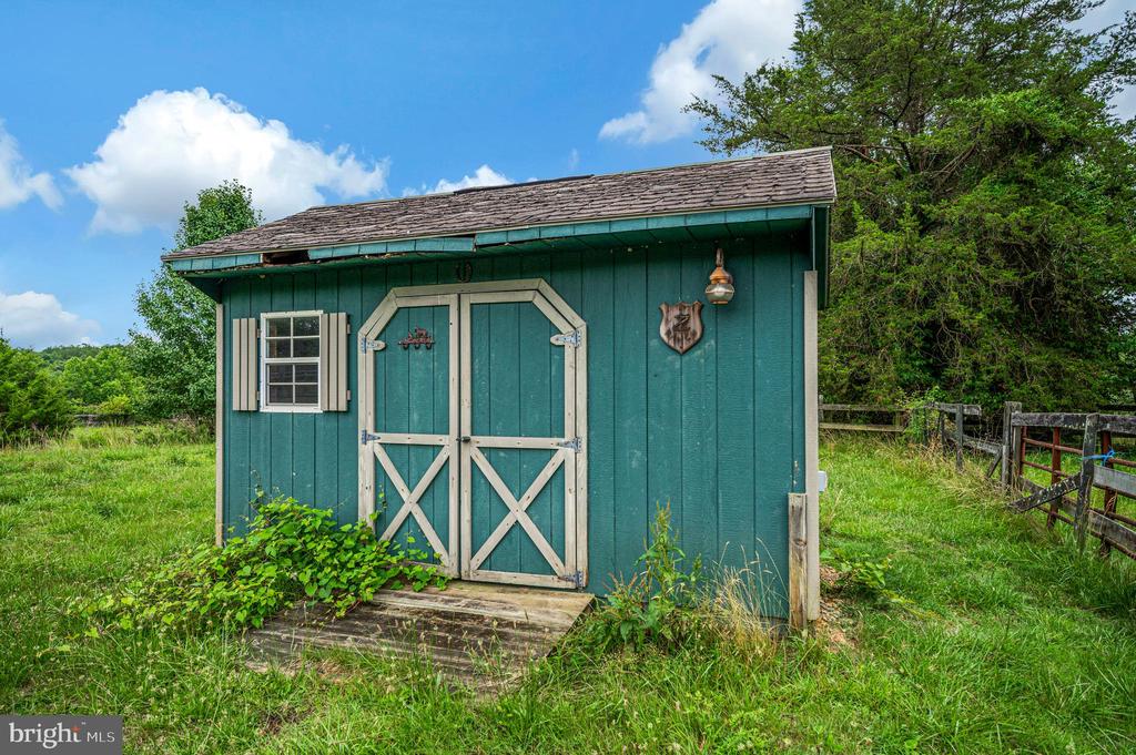 6317 LOUISIANNA RD, LOCUST GROVE, Virginia 22508, 4 Bedrooms Bedrooms, ,2 BathroomsBathrooms,Residential,6317 LOUISIANNA RD,VAOR2014552 MLS # VAOR2014552